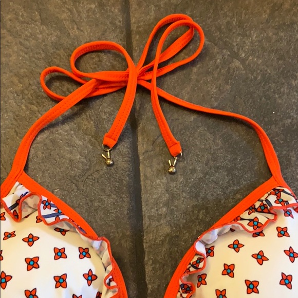 ⭐️ 2/$20 Marc Jacobs bikini top size M - Picture 3 of 6